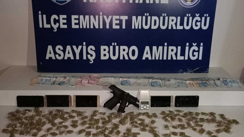 Kağıthane'de uyuşturucu operasyonu: 3 zanlı tutuklandı