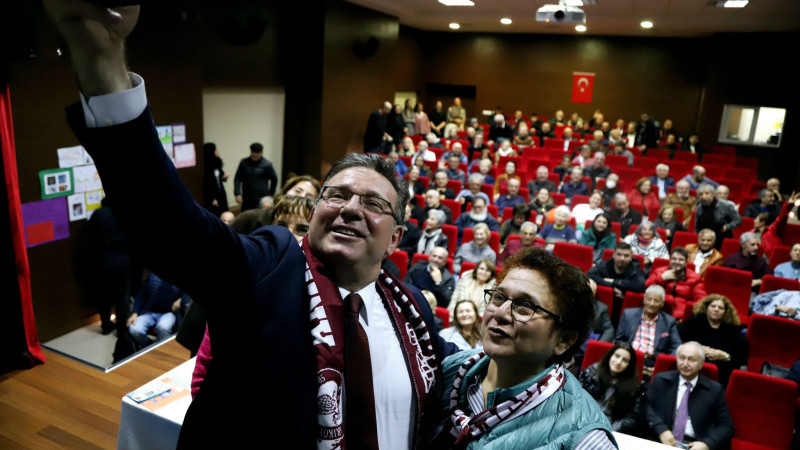 Mustafa Oktay Aksu’ya komşularından büyük destek 