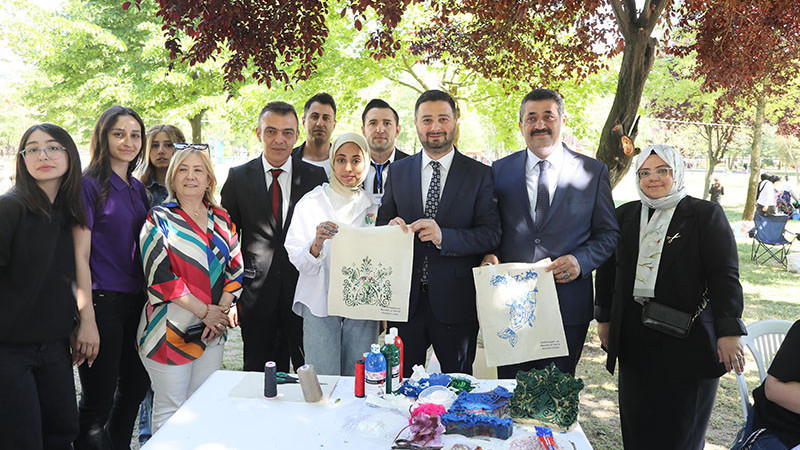 KÂĞITHANE’DE EĞİTİM ŞÖLENİ: LİSELER TANITIM İÇİN BULUŞTU