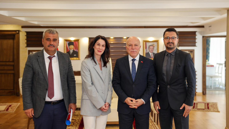 HIRSIZI NASIL ÖDÜLLENDİRDİĞİNİZİ DE ANLATTINIZMI 