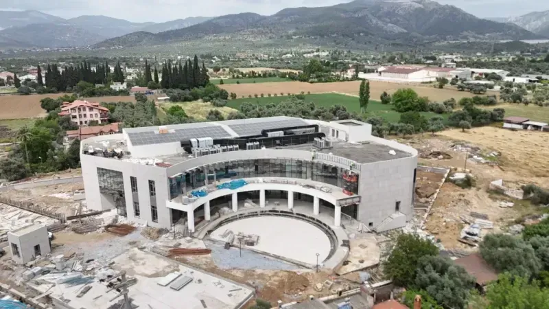 Milas Kültür Merkezi’nin Yüzde 77’si Tamamlandı