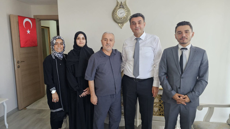 KAĞITHANE KAYMAKAMI YÜKSEL KARA AYAĞININ TOZU İLE ÇALIŞMALARA HIZ VERDİ