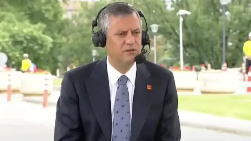 Özel'den iktidara 'FETÖ' suçlaması