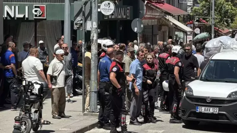 Kadın polise tekme attı, ortalık karıştı: 5 gözaltı