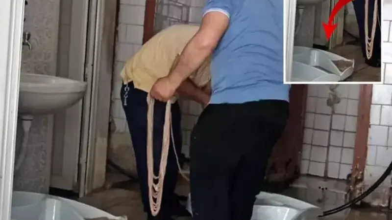 Tuvalette kokoreç hazırladılar