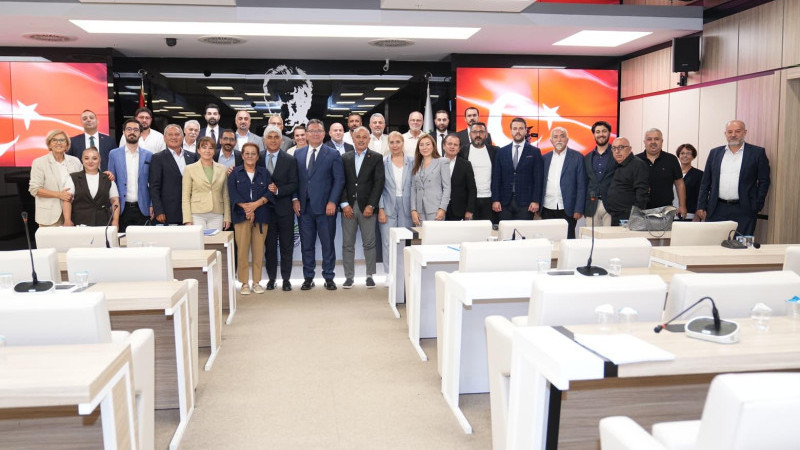 SARIYER BELEDİYE MECLİSİ, EV EŞYALARININ SOKAĞA BIRAKILMASINI ÖNLEMEK AMACIYLA KOMİSYON KURULMASINA 