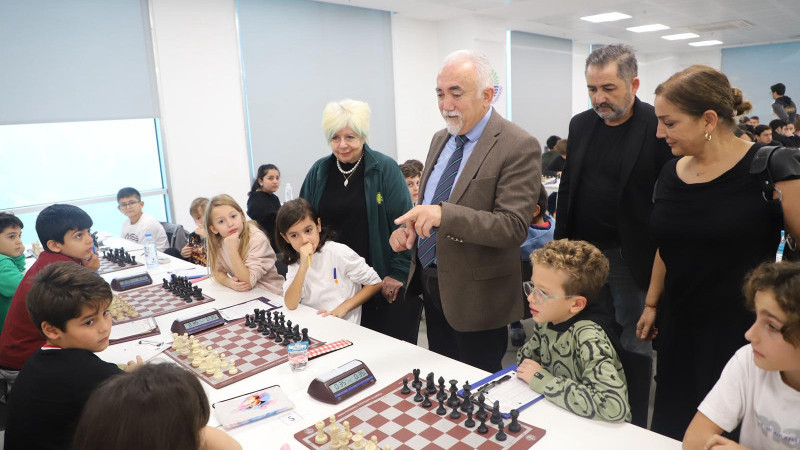 ATATÜRK’Ü ANMA BOĞAZİÇİ SATRANÇ TURNUVASI YOĞUN KATILIMLA GERÇEKLEŞTİ