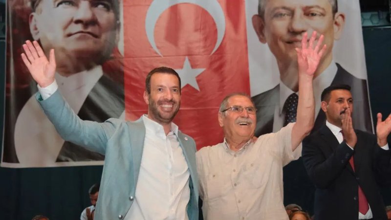 Ceyhan Belediye Başkanı Kadir Aydar CHP'den ayrıldı: Rotasını YENİ Parti'ye çevirdi
